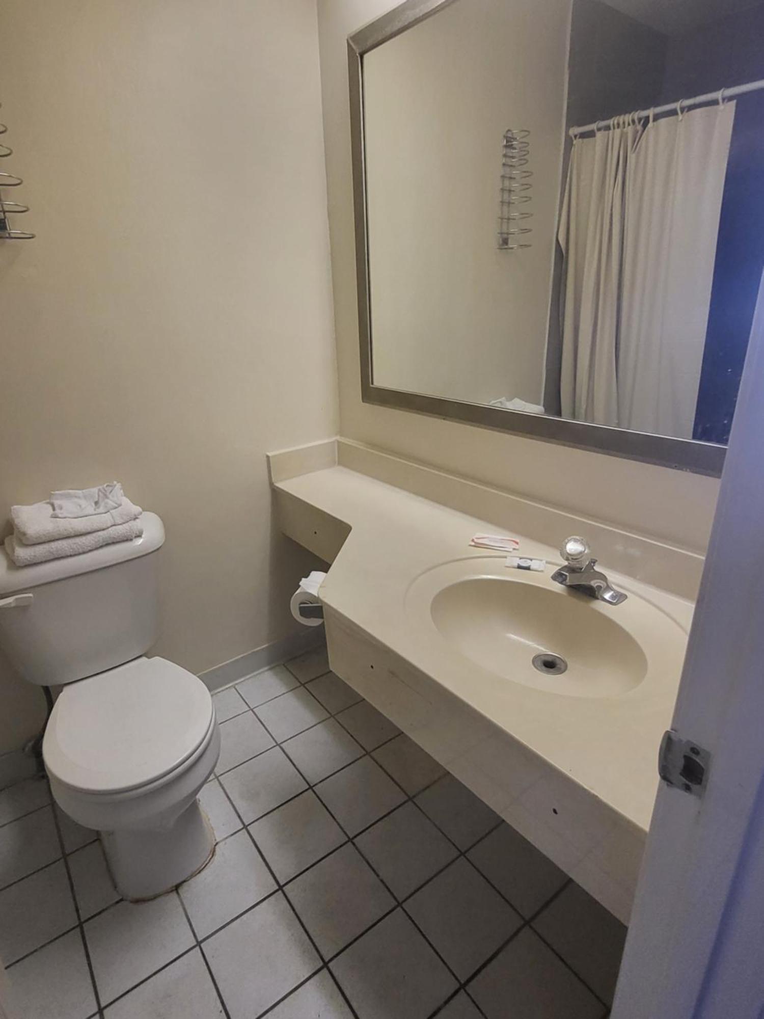 America'S Inn Williamsburg Ngoại thất bức ảnh